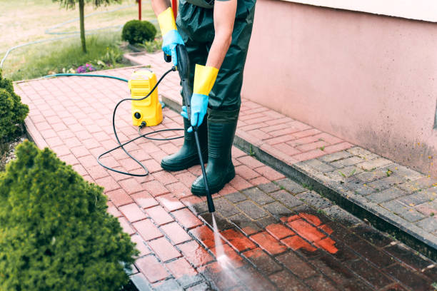 Spring Cleaning in Greilickville, MI